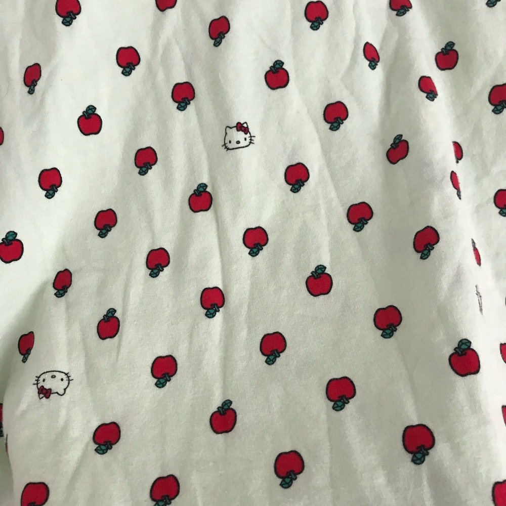 SANRIO Hello Kitty Apples Tee Green Small Medium - Picture 7 of 7
